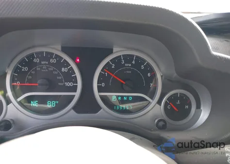 2008 Jeep Wrangler Sahara z USA, uszkodzony, nr VIN 1J4FA54108L594083